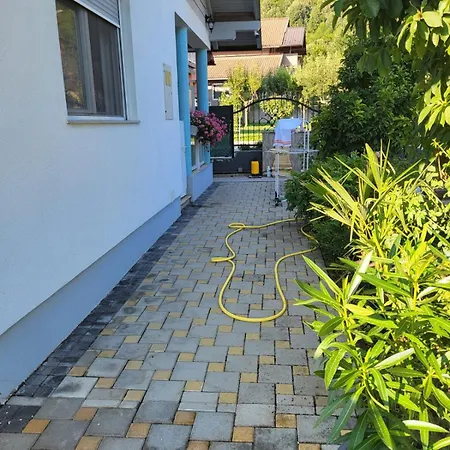 Deluxe Апартаменты *